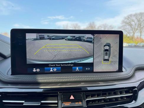 Used 2025 Acura MDX w/ Advance Package image 27