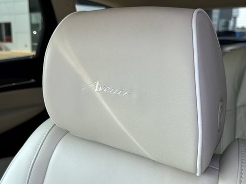 Certified 2024 Buick Enclave Avenir w/ Avenir Technology Package AWD/4WD image 15
