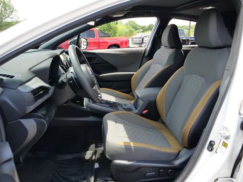 Used 2024 Subaru Crosstrek 2.5i Sport AWD/4WD image 3