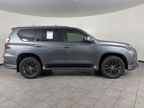 Used 2023 Lexus GX 460 Premium w/ Accessory Package AWD/4WD image 8