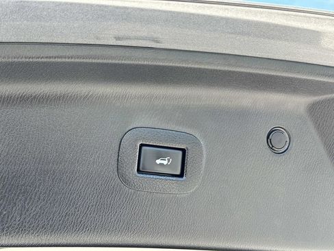 Used 2018 INFINITI QX80 4WD w/ Driver Assistance Package image 36