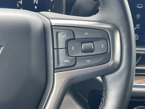 Used 2023 Chevrolet Silverado 1500 LT AWD/4WD image 26
