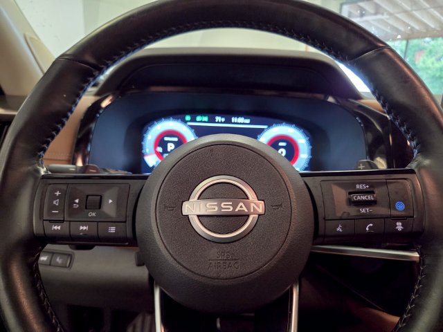 Used 2024 Nissan Pathfinder Platinum AWD/4WD image 29