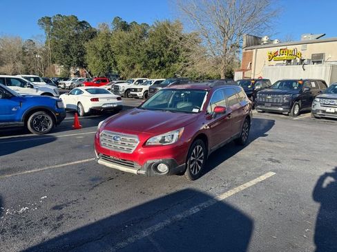 Used 2017 Subaru Outback 3.6R Limited image 4