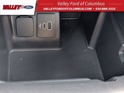 New 2025 Ford Explorer Active w/ Active Comfort Package AWD/4WD image 39