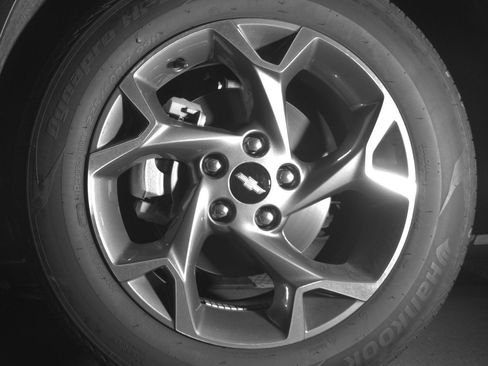 Used 2025 Chevrolet Trax LT FWD image 12