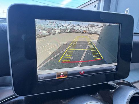 Used 2019 Mercedes-Benz GLC 300 image 16