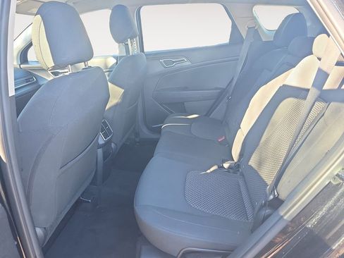 Used 2024 Kia Sportage LX image 13