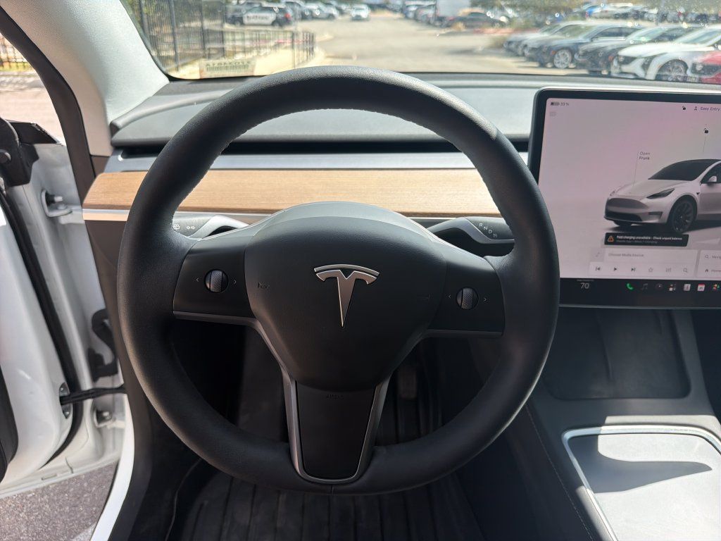 Used 2023 Tesla Model Y Long Range AWD/4WD image 22
