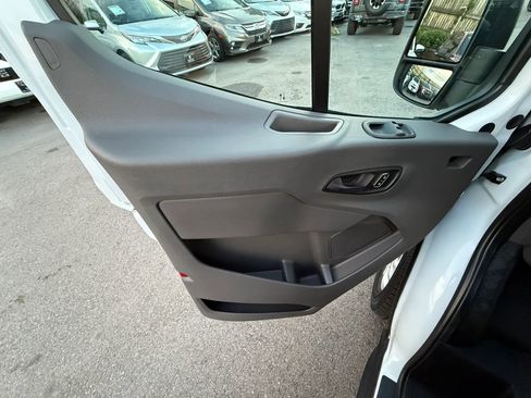 Used 2023 Ford Transit 350 XLT RWD image 34