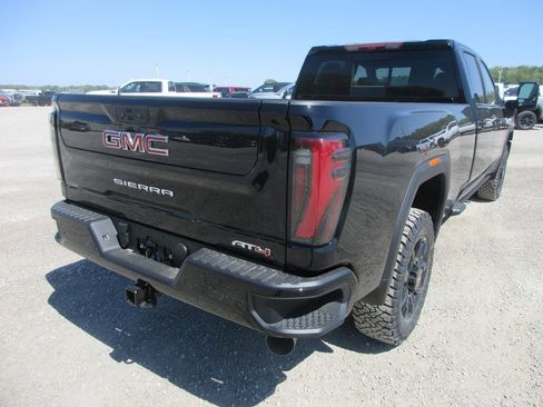 New 2026 GMC Sierra 3500 AT4 w/ AT4 Premium Plus Package AWD/4WD image 5