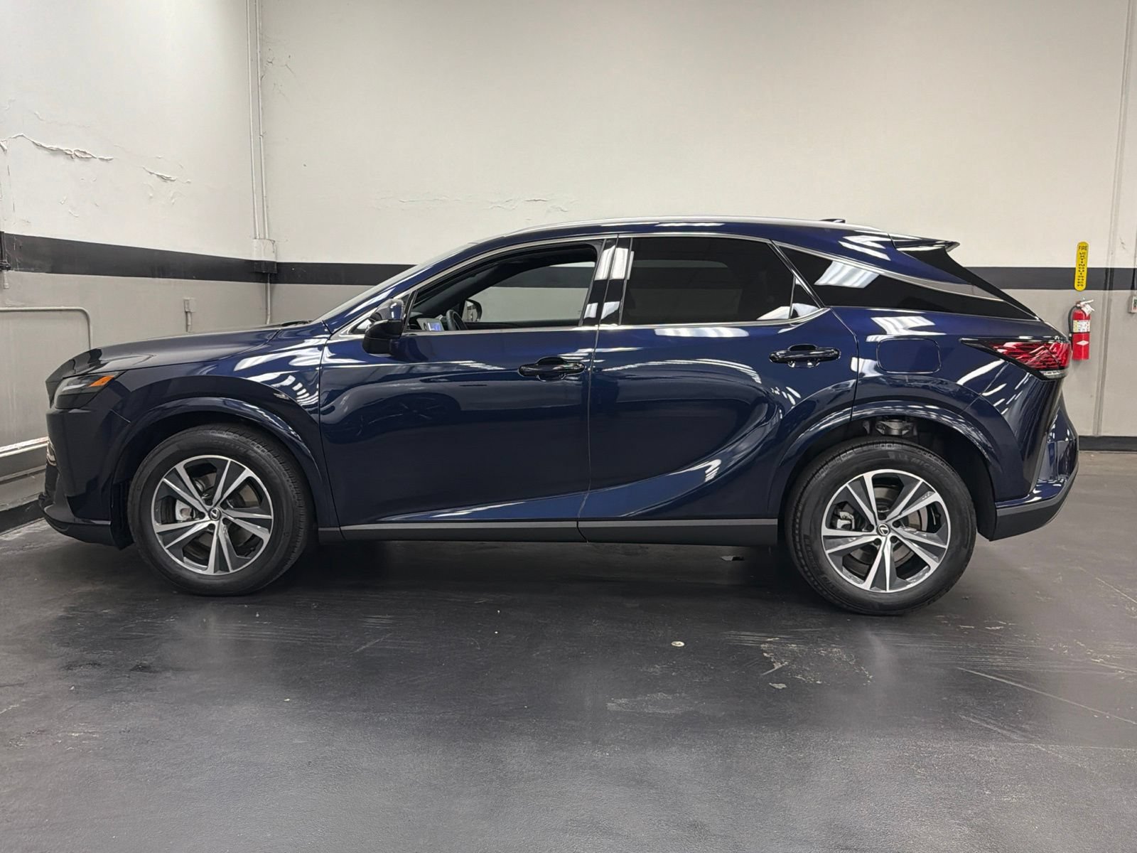 Used 2025 Lexus RX 350 FWD w/ Technology Package image 10