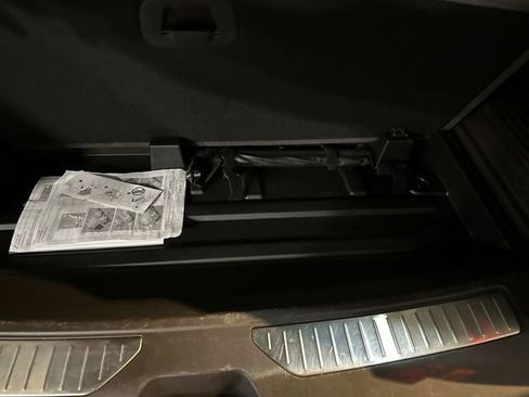 Used 2022 GMC Yukon Denali image 30