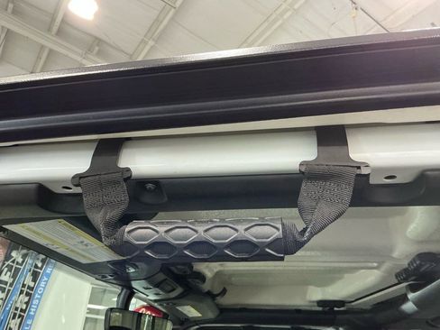 Used 2022 Jeep Wrangler Unlimited Rubicon 4xe image 34