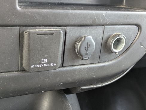 Used 2016 Chevrolet Express 2500 RWD image 27