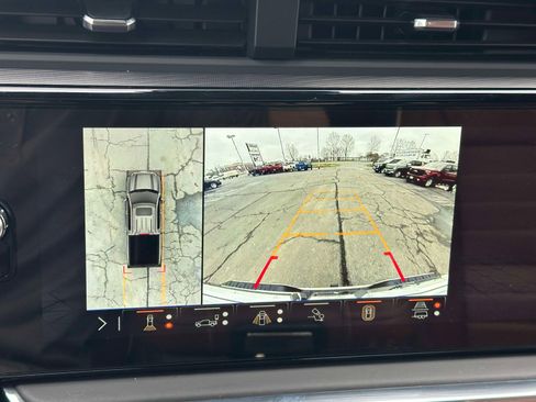 Used 2024 GMC Sierra 1500 Denali Ultimate AWD/4WD image 12