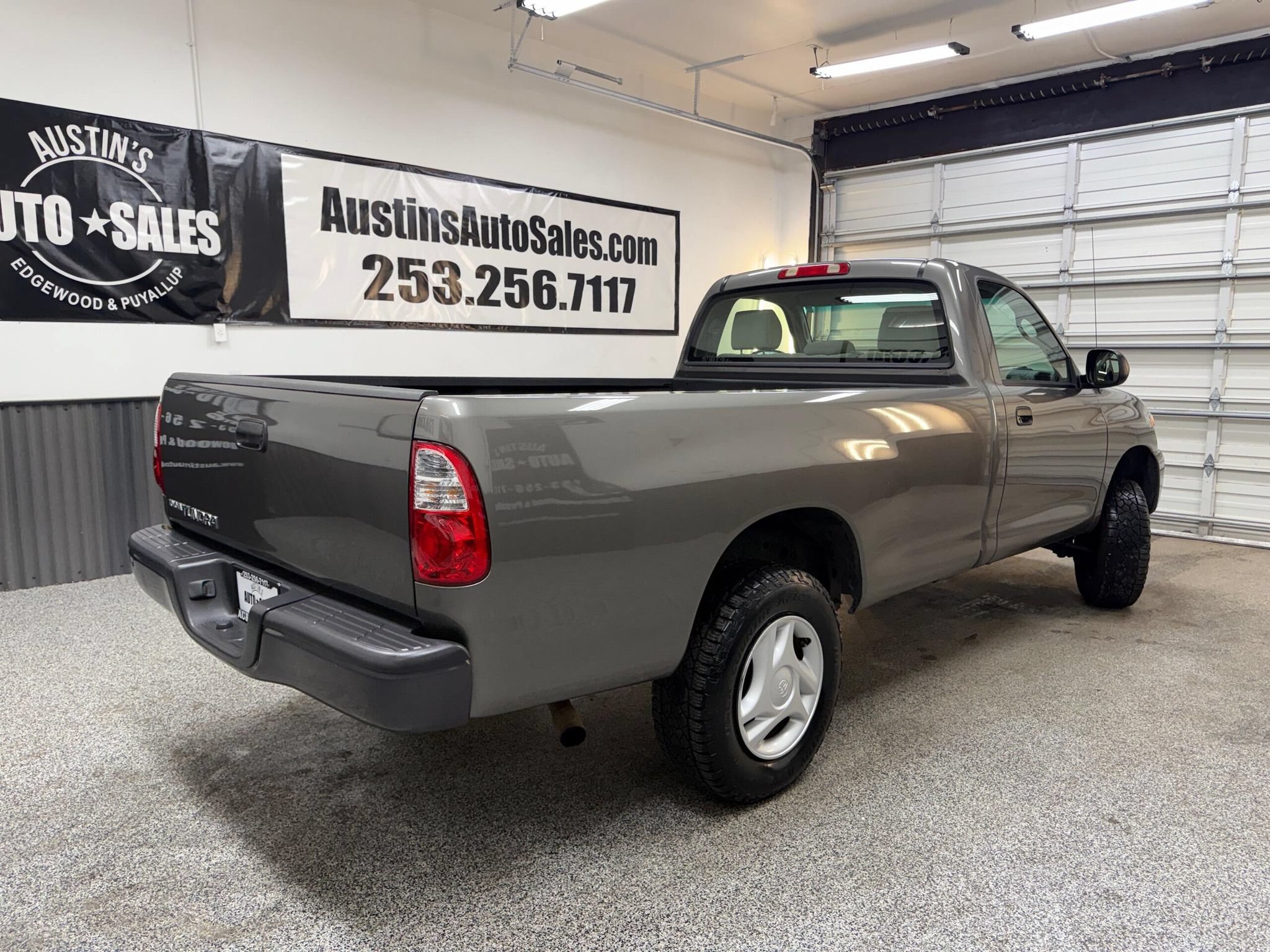Used 2006 Toyota Tundra 2WD Regular Cab image 3