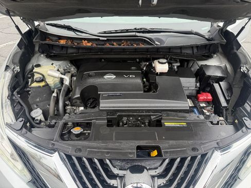 Used 2017 Nissan Murano S w/ Navigation Package image 24