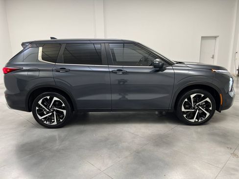 Used 2024 Mitsubishi Outlander SE AWD/4WD image 8
