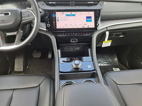 New 2026 Jeep Grand Cherokee Limited w/ Limited Altitude Package image 20