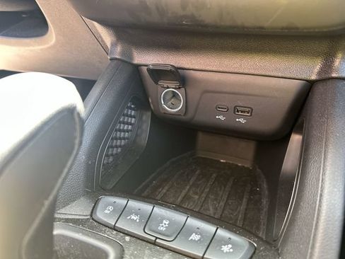 Used 2024 Chevrolet TrailBlazer LS w/ LS Convenience Package FWD image 39