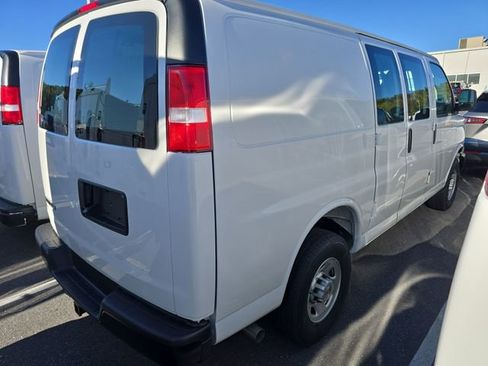 New 2025 Chevrolet Express 2500 w/ Enhanced Convenience Package image 4
