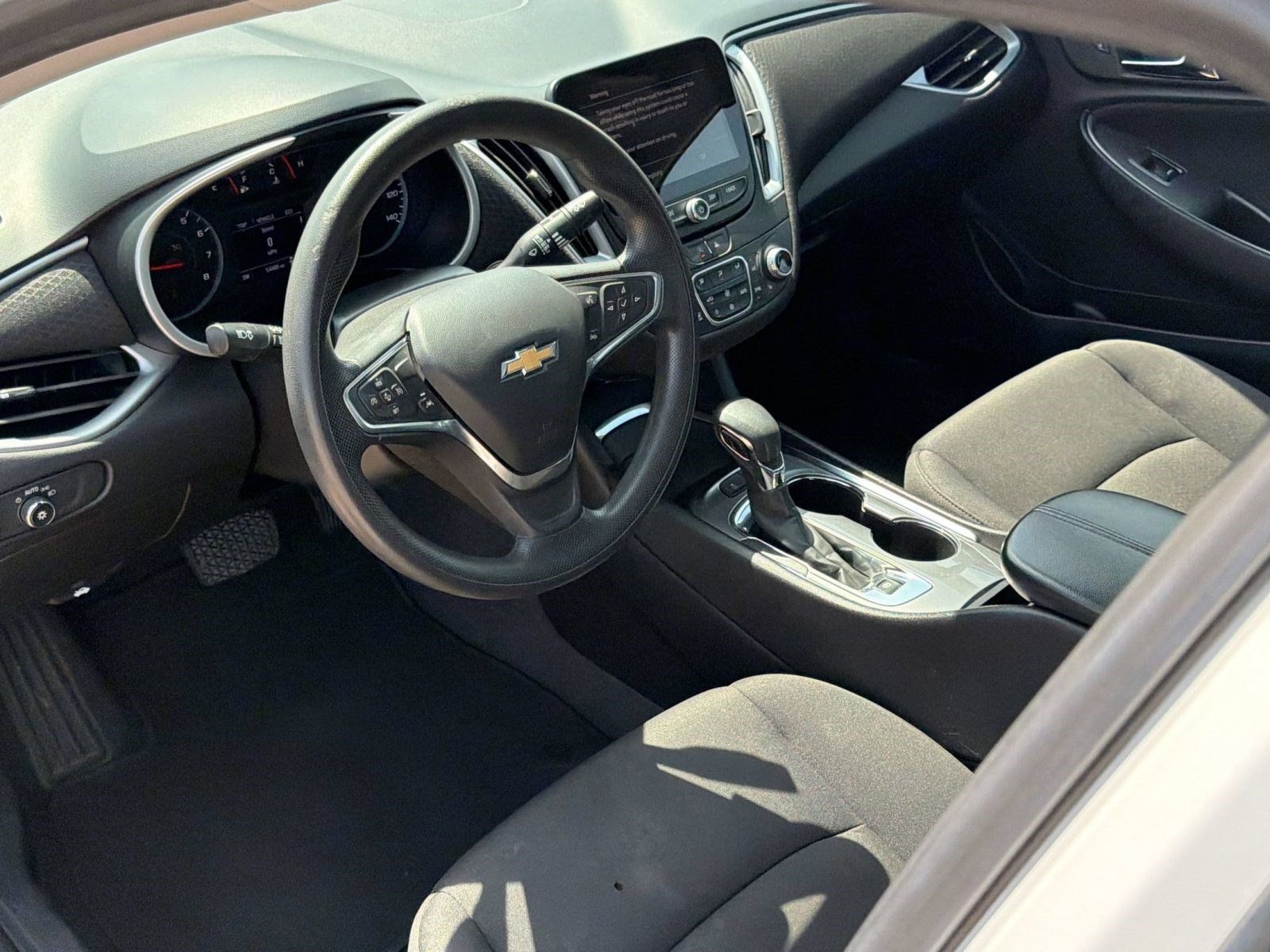 Used 2024 Chevrolet Malibu LT FWD image 4