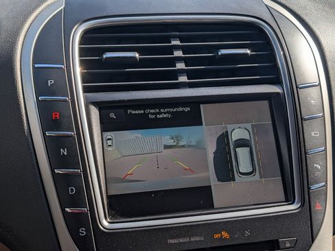 Used 2016 Lincoln MKX Reserve w/ Technology Package image 31