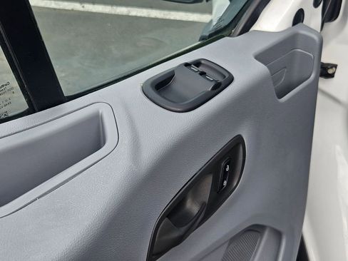 Used 2018 Ford Transit 350 XLT image 11