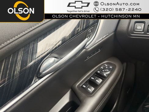 Certified 2023 Cadillac XT6 Premium Luxury image 17