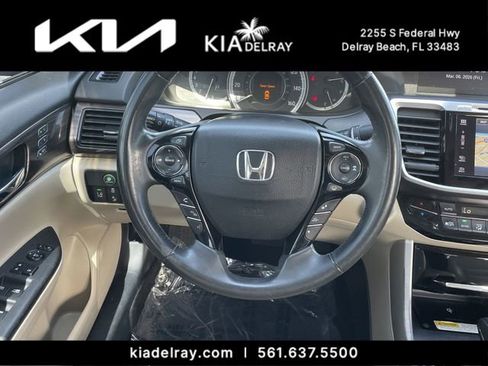 Used 2017 Honda Accord EX-L image 12