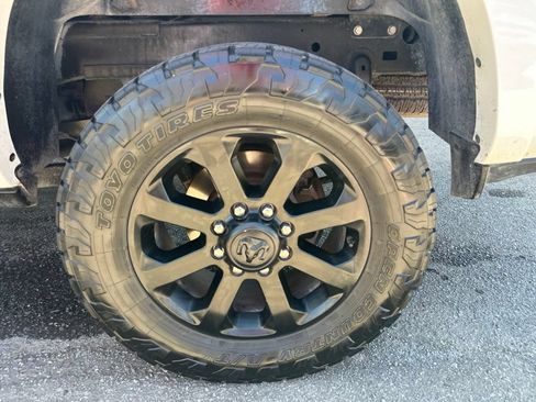 Used 2020 RAM 2500 Laramie w/ Night Edition AWD/4WD image 12