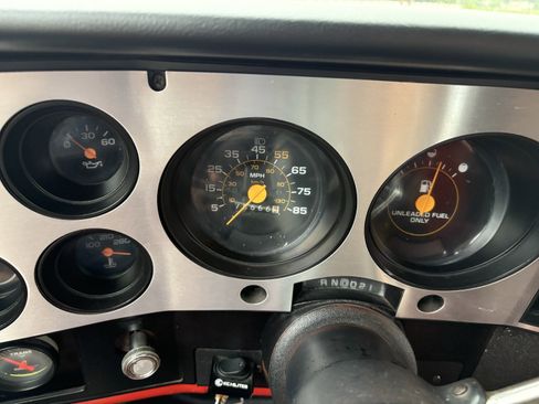Used 1987 Chevrolet Blazer 4WD image 15