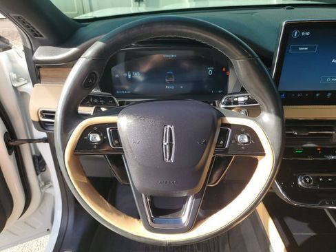 Used 2023 Lincoln Corsair Reserve w/ Equipment Group 201A AWD/4WD image 19