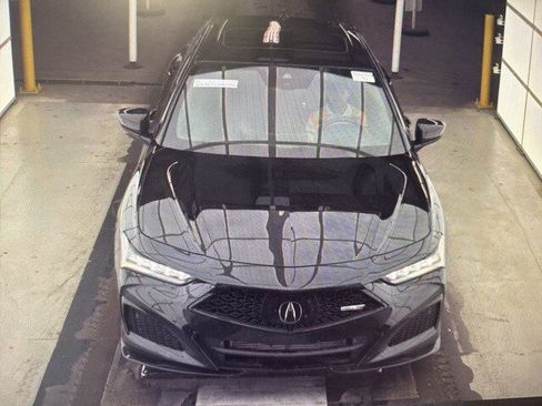 Used 2023 Acura TLX Type S image 2