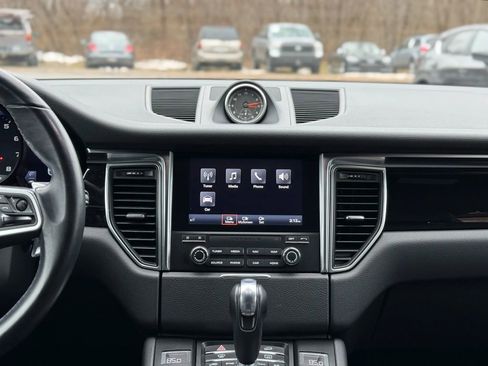 Used 2018 Porsche Macan Sport Edition image 14