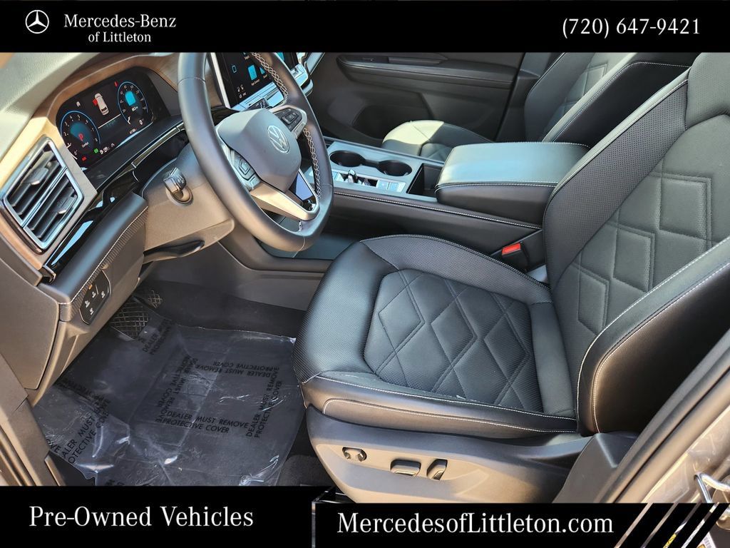 Used 2024 Volkswagen Atlas SE AWD/4WD image 12