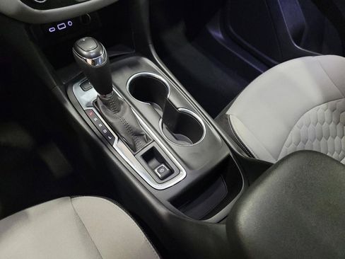 Used 2021 Chevrolet Equinox LS AWD/4WD image 26
