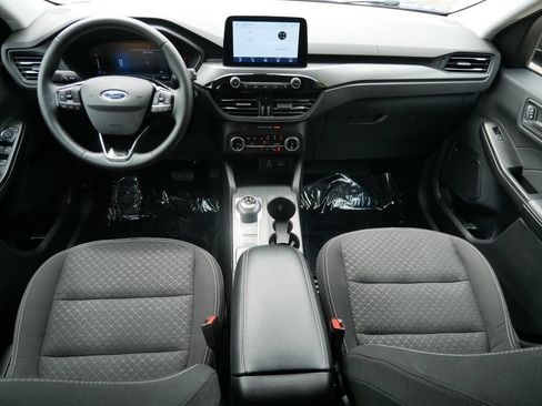 Certified 2025 Ford Escape Active w/ Cold Weather Package AWD/4WD image 15