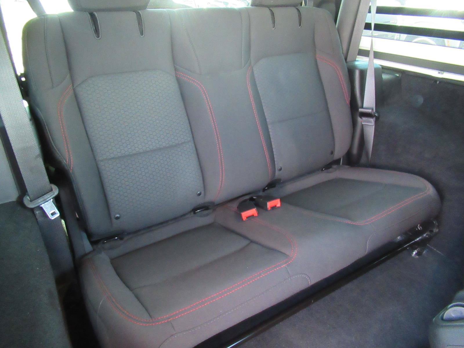 Used 2022 Jeep Wrangler Rubicon AWD/4WD image 31