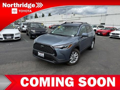 Used 2023 Toyota Corolla Cross LE AWD/4WD image 1