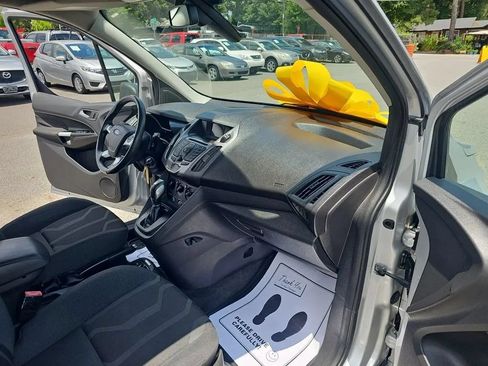 Used 2017 Ford Transit Connect XLT FWD image 18