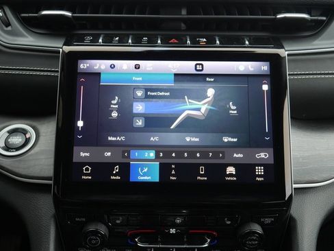 Used 2023 Jeep Grand Cherokee L Limited image 22