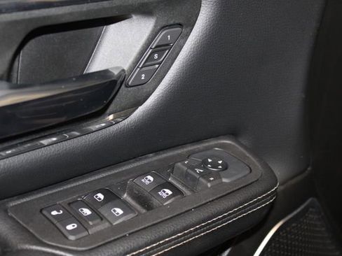 Used 2025 RAM 1500 Laramie w/ Sport Appearance Package AWD/4WD image 43
