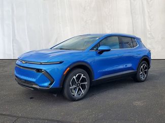 New 2026 Chevrolet Equinox EV LT video 2