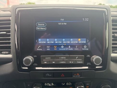 Used 2024 Nissan Frontier SL w/ Technology Package image 30