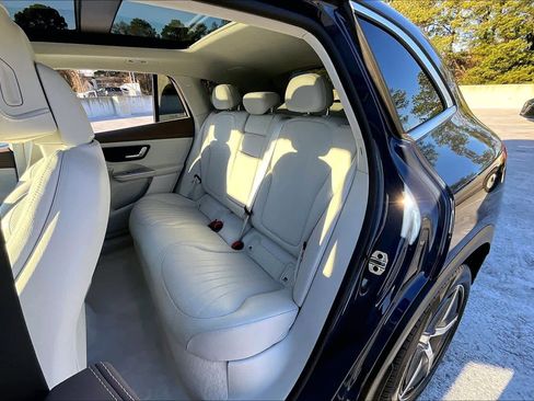 Used 2023 Mercedes-Benz EQE 350+ SUV image 19