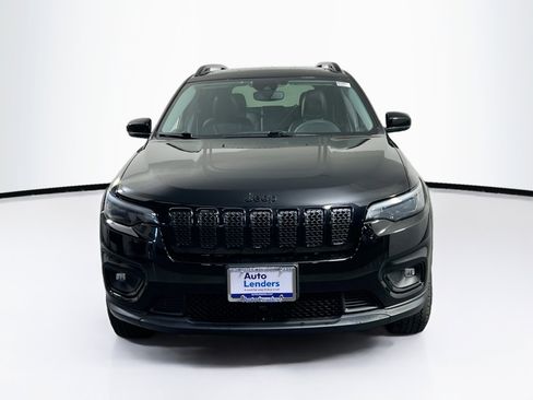 Used 2022 Jeep Cherokee Latitude w/ Sun & Sound Group AWD/4WD image 2