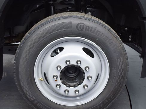 New 2026 Ford F450 XL w/ XL Chrome Package image 12