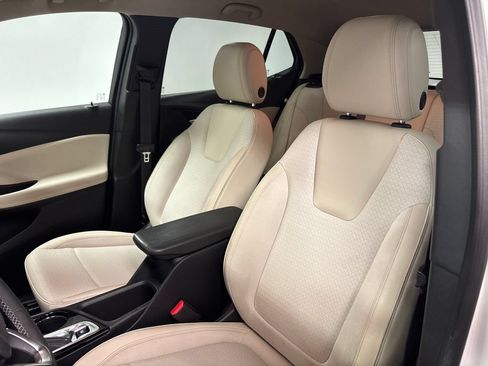 Used 2024 Buick Encore GX Preferred FWD image 24